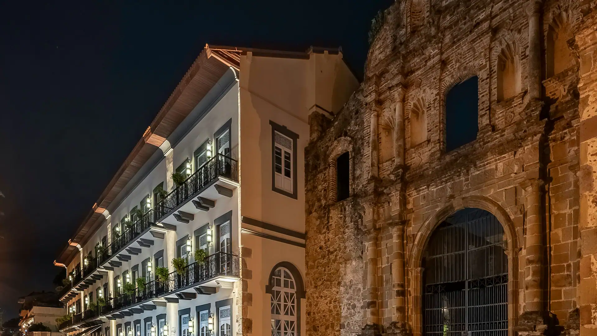 hotel-la-compania-casco-1